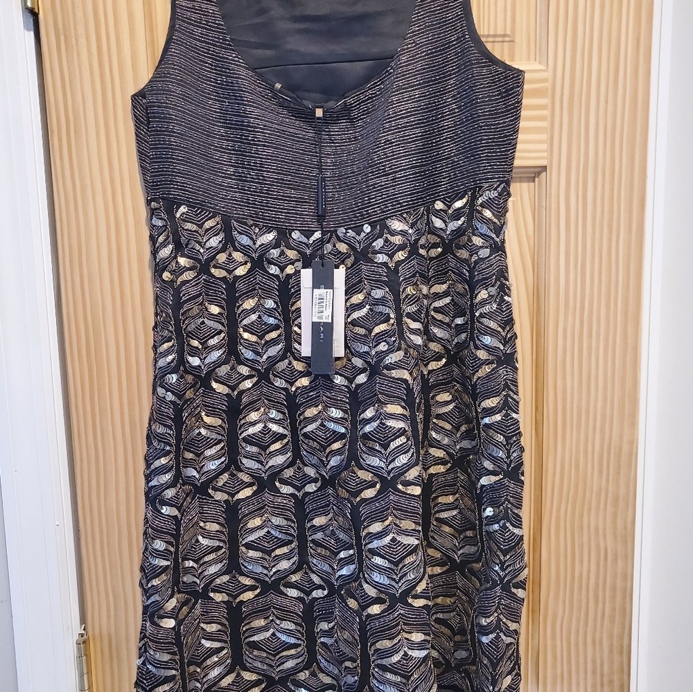 Women dress Elie Tahari